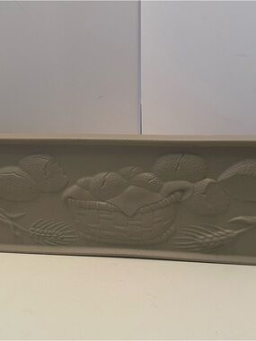 Bread Warmer Stoneware Warming Stone‎ Gray Embossed Wheat Basket Design 11.25”